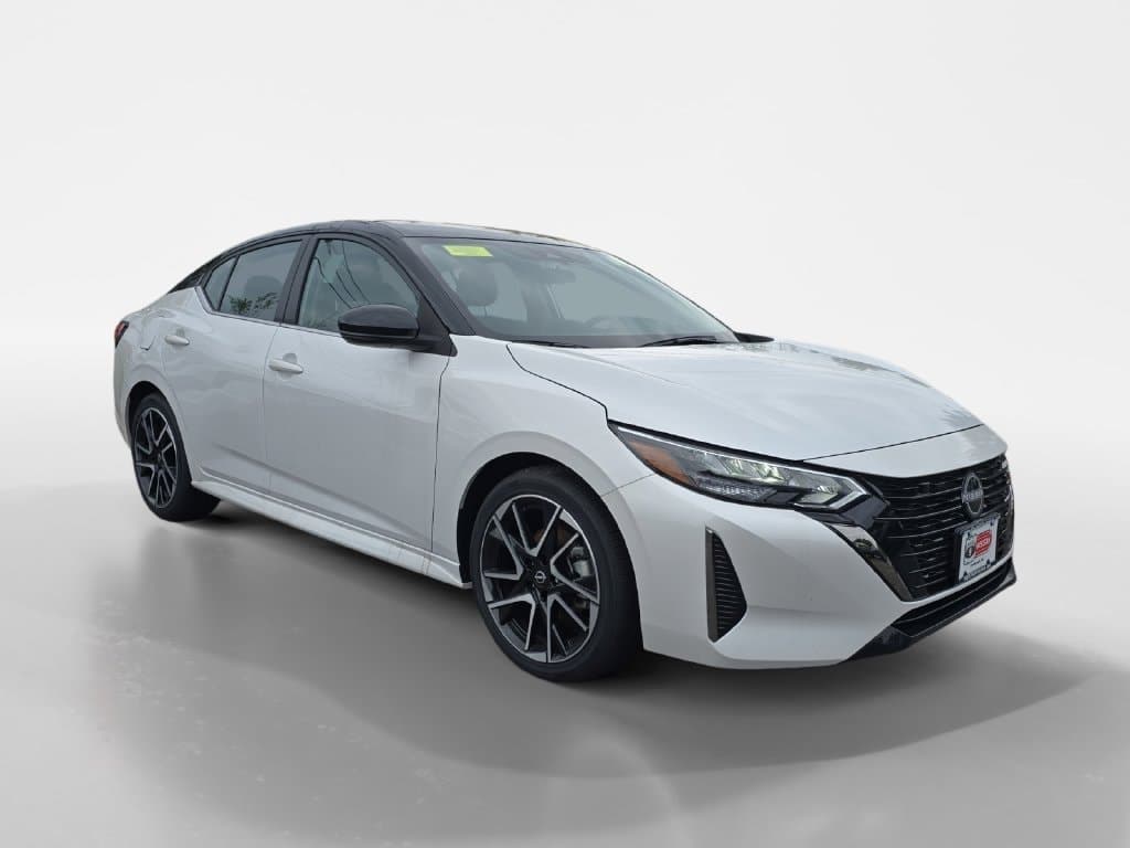 2025 Nissan Sentra SR — photo 1 of 30