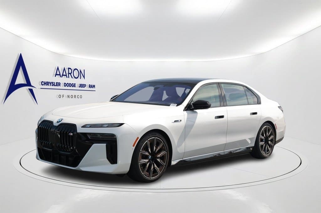 2025 BMW i7 M70 — photo 1 of 42