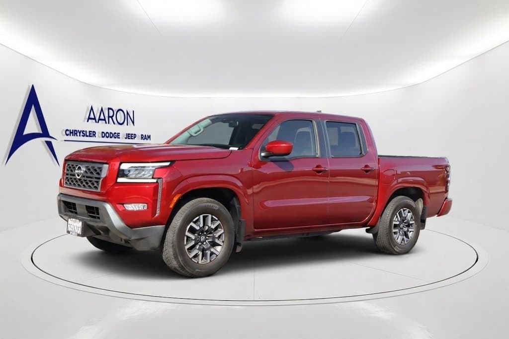 2024 Nissan Frontier SL — photo 1 of 32