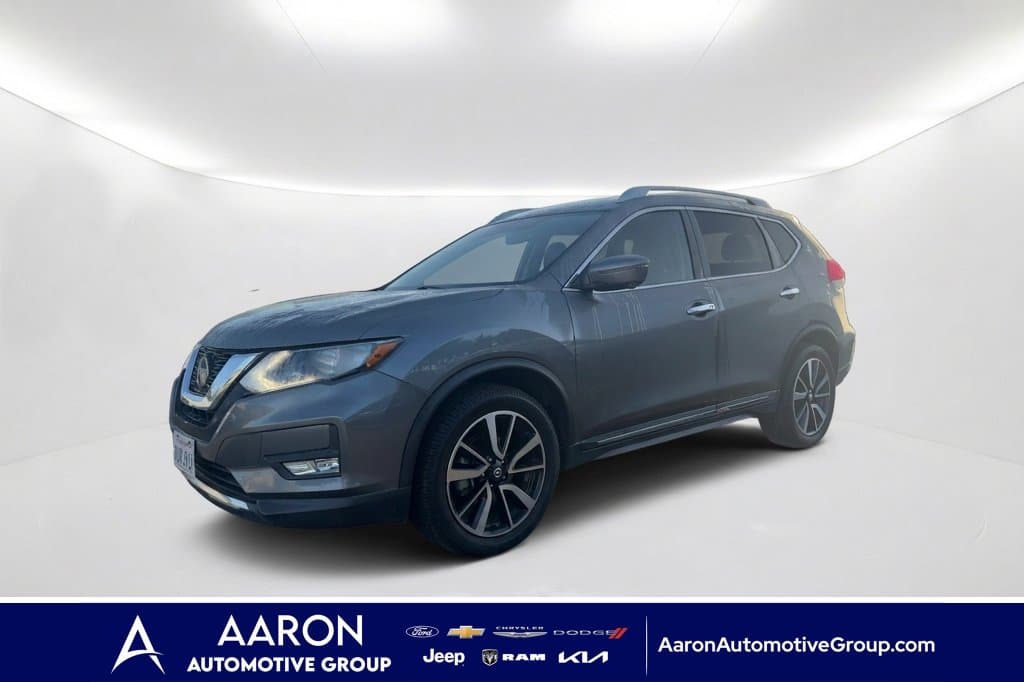 2020 Nissan Rogue SL — photo 1 of 22
