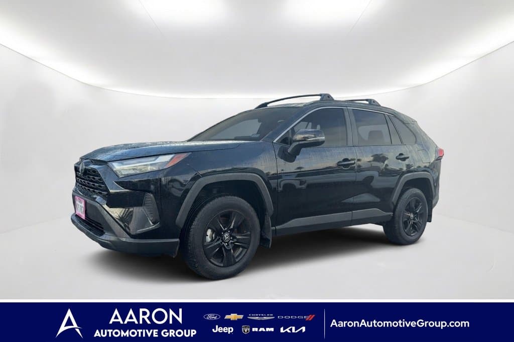 2025 Toyota RAV4 XLE — photo 1 of 22