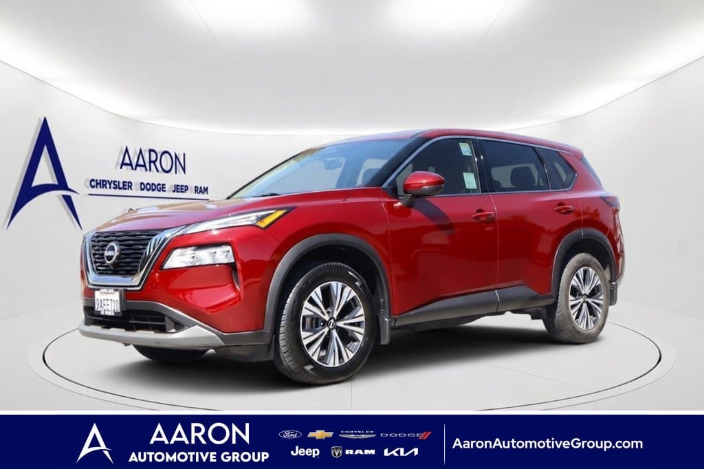 2022 Nissan Rogue SV — photo 1 of 40