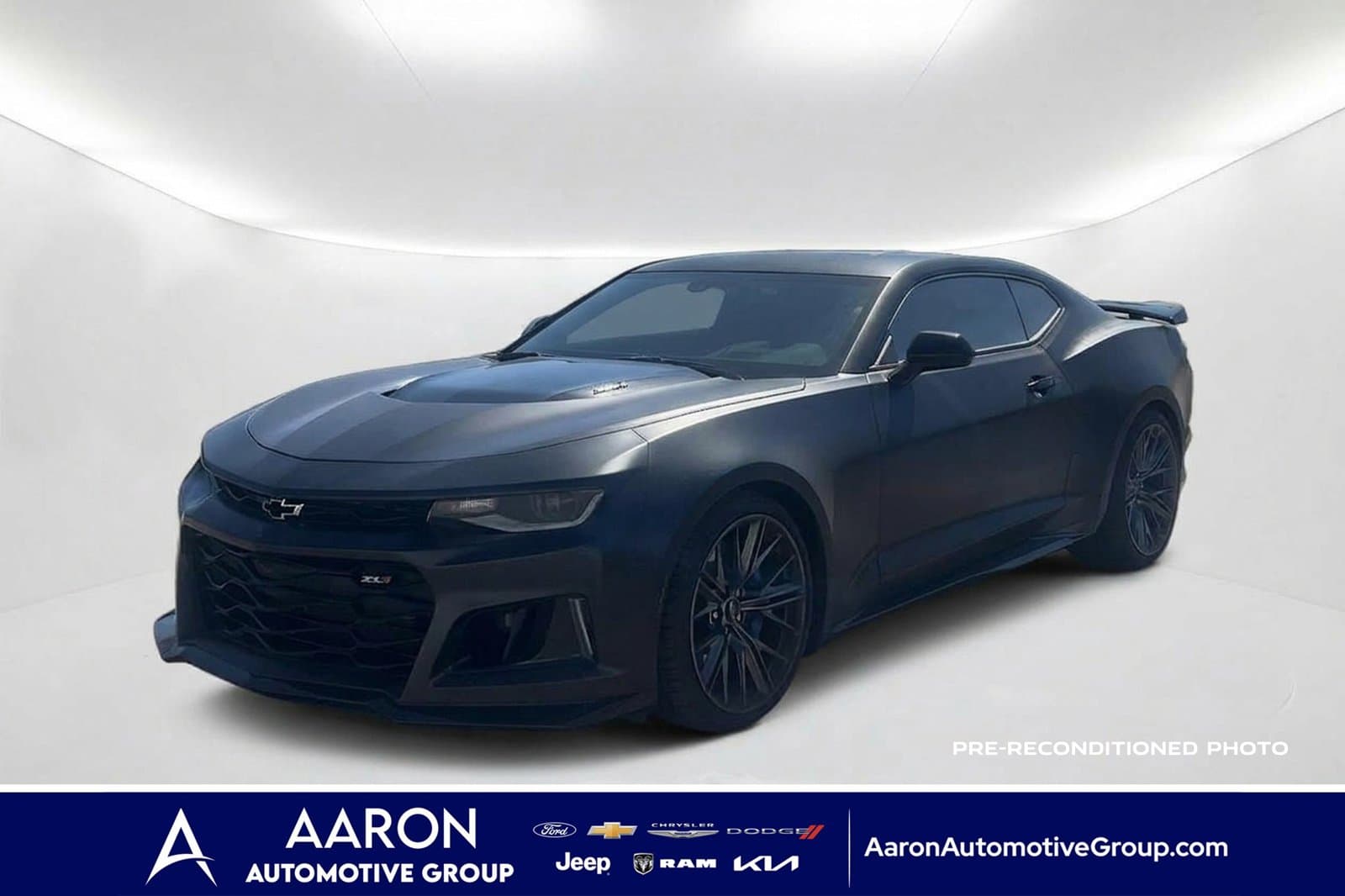 2021 Chevrolet Camaro ZL1 — photo 1 of 22