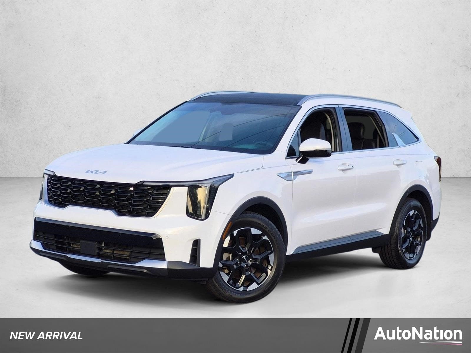 2025 Kia Sorento S — photo 1 of 24