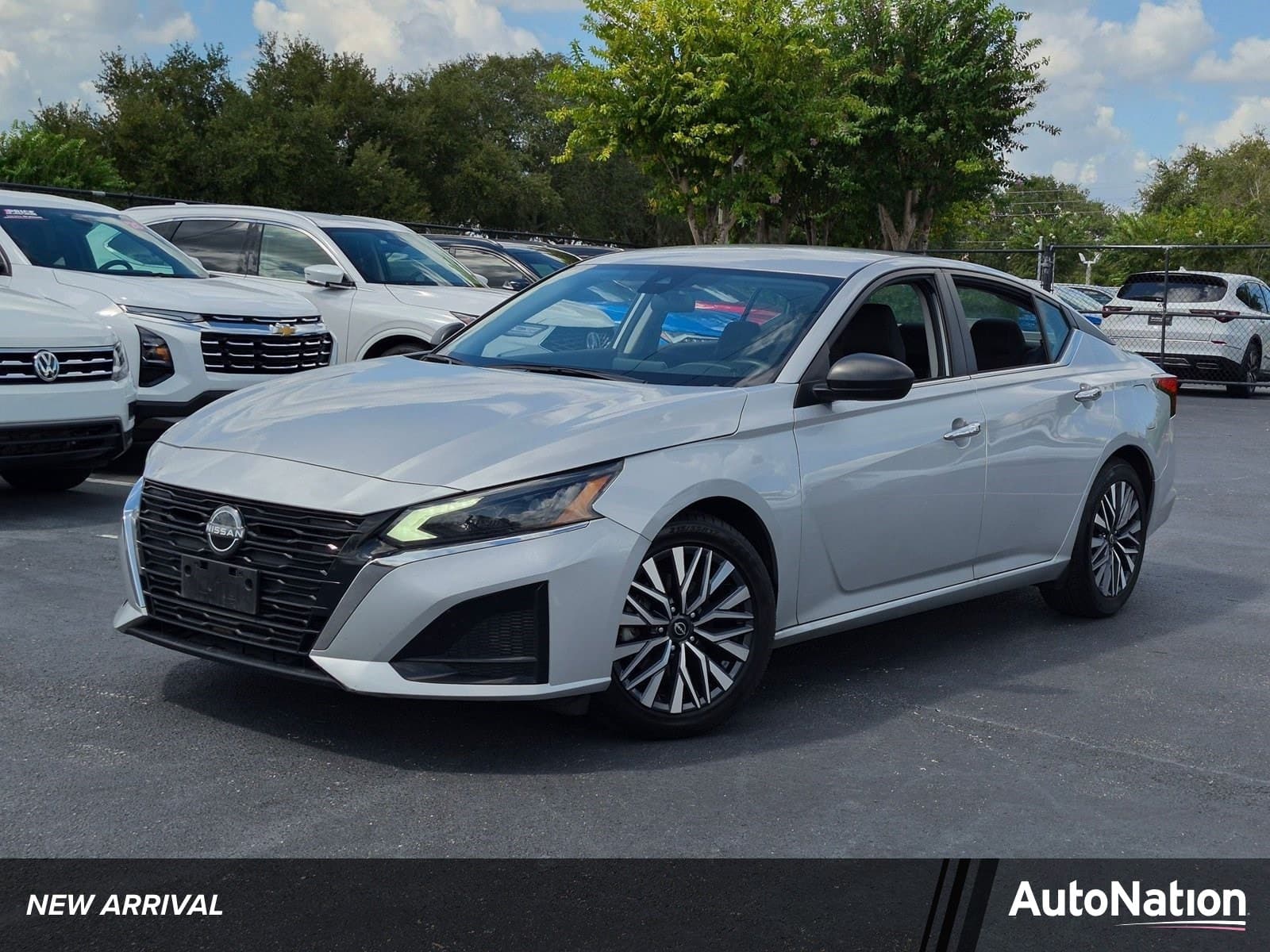2024 Nissan Altima 2.5 SV — photo 1 of 22