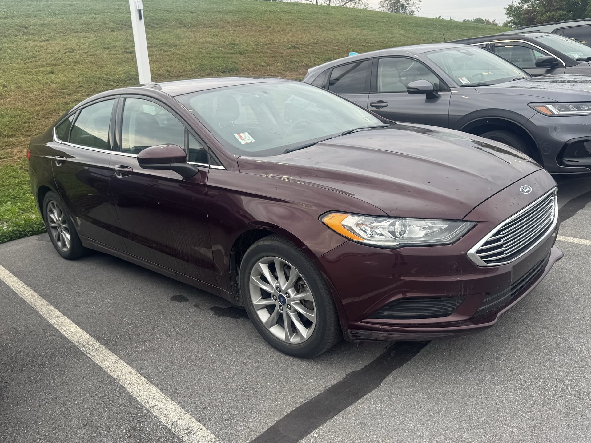 2017 Ford Fusion SE — photo 1 of 3