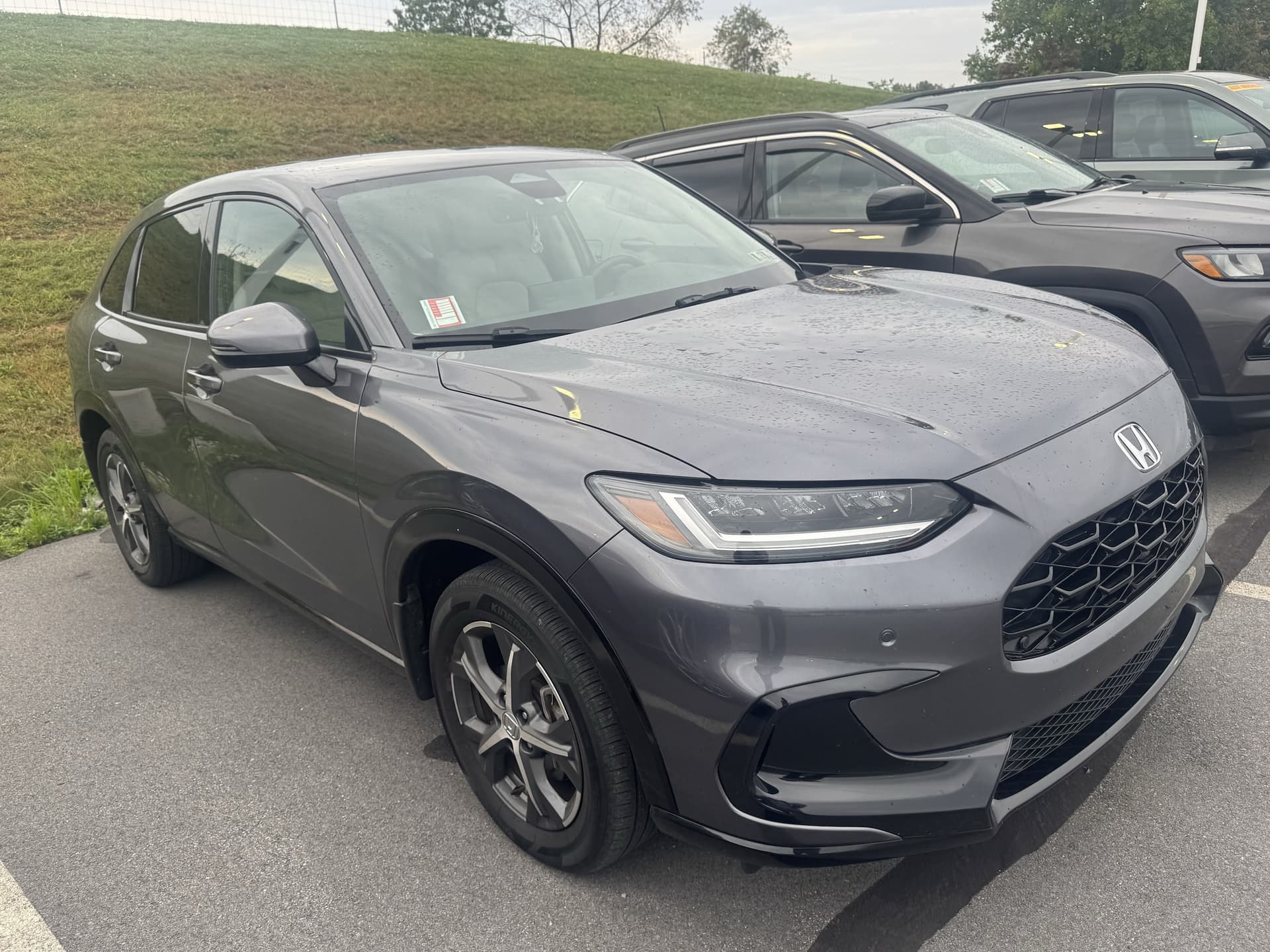 2024 Honda HR-V EX-L — photo 1 of 3