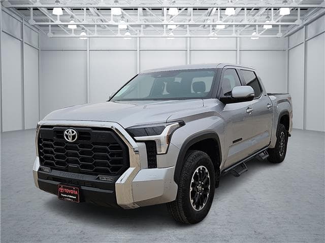 2025 Toyota Tundra 4WD Base — photo 1 of 20