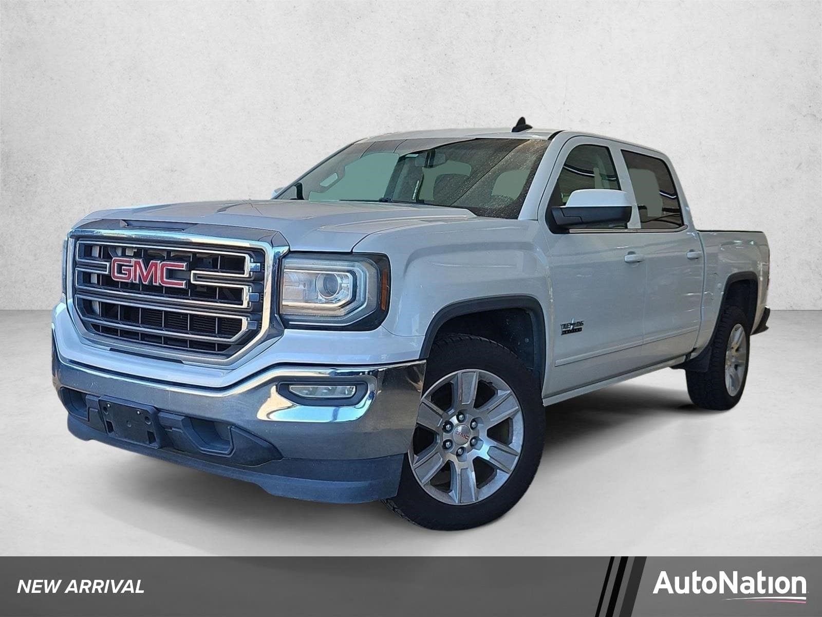 2016 GMC Sierra 1500 SLE — photo 1 of 23