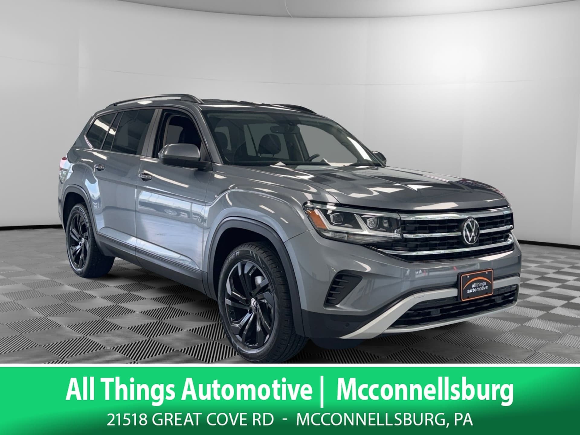 2023 Volkswagen Atlas 2.0T SE w/Technology — photo 1 of 37