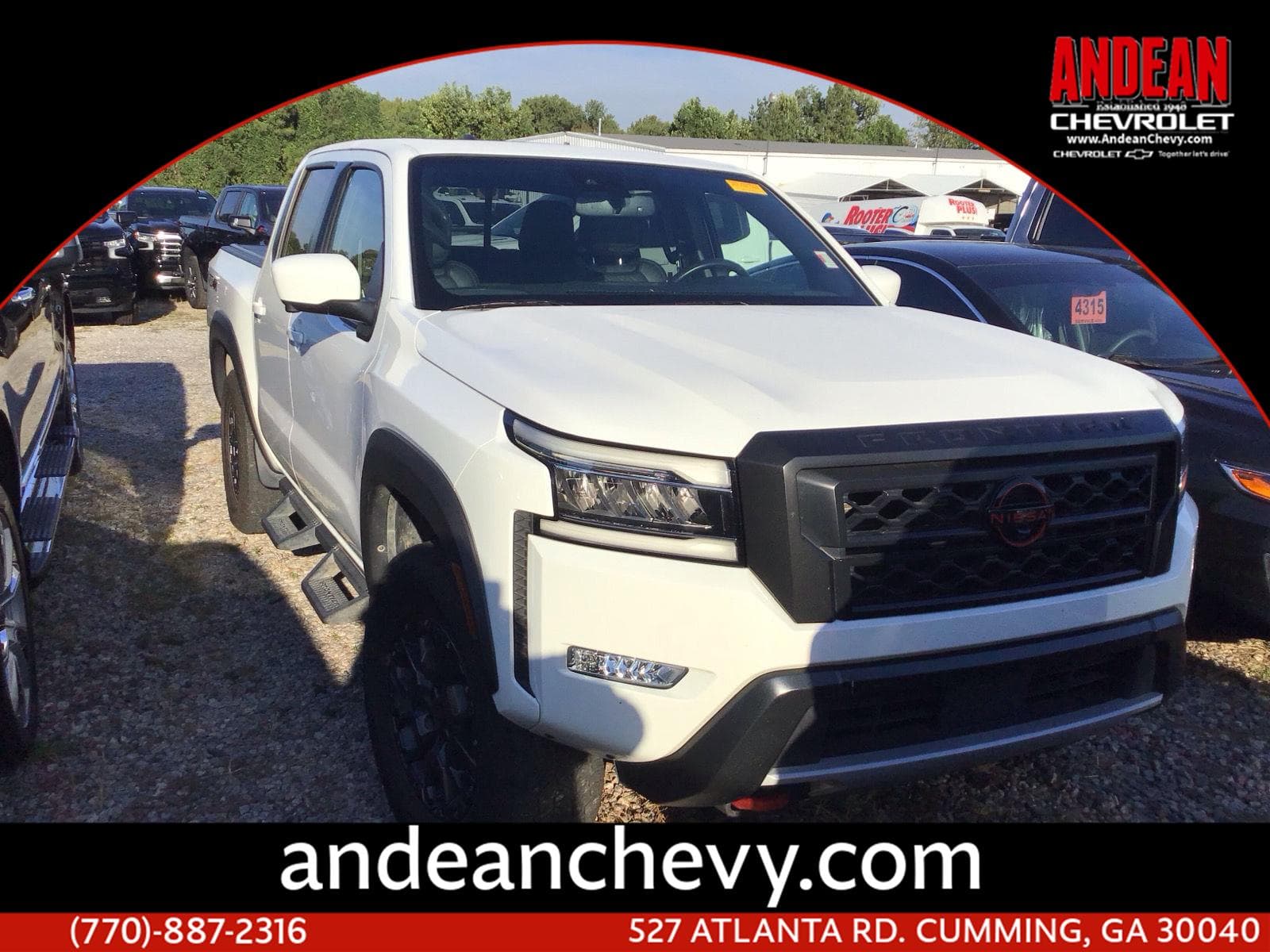 2022 Nissan Frontier Base — photo 1 of 12
