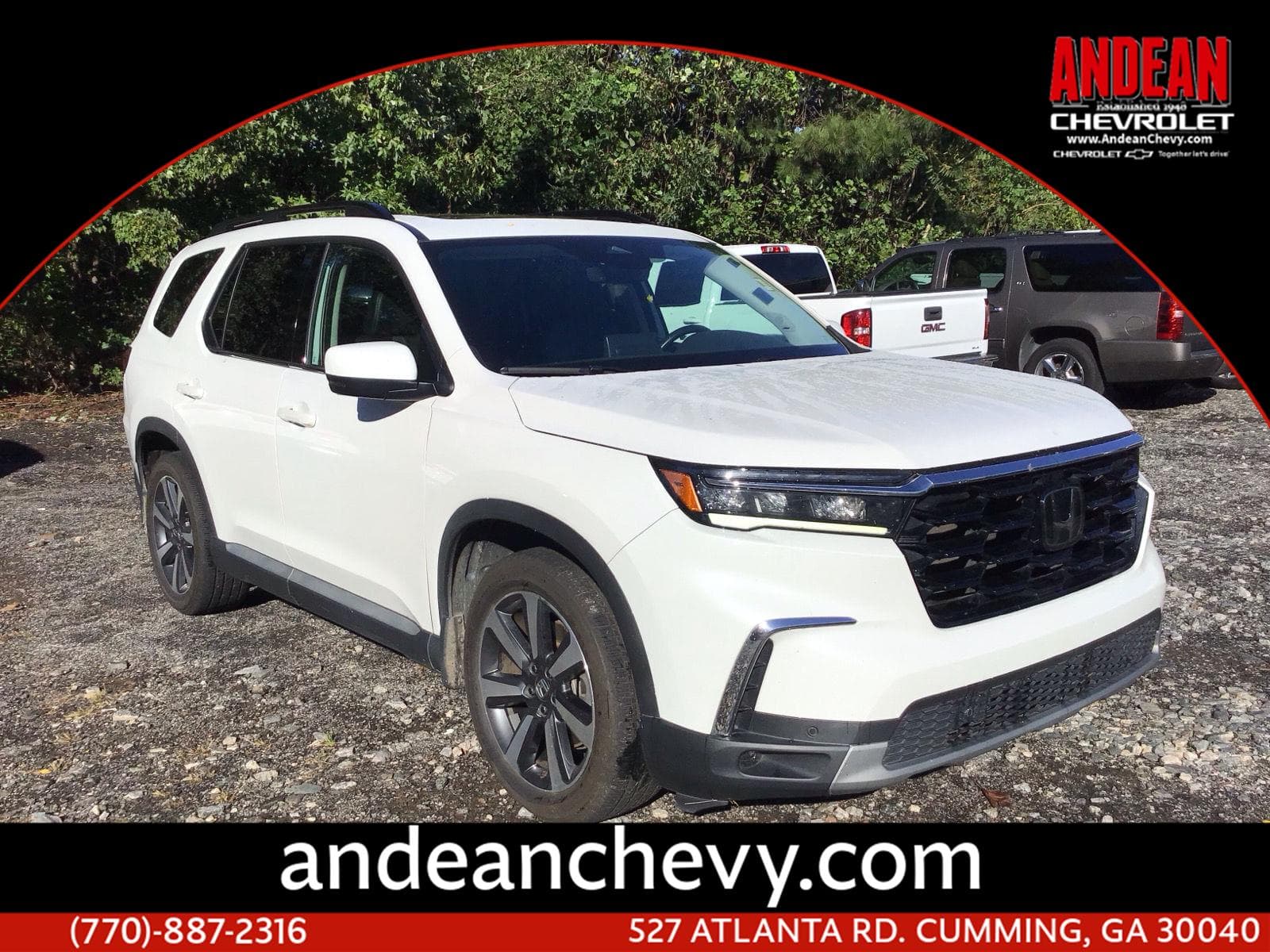 2023 Honda Pilot Base — photo 1 of 12