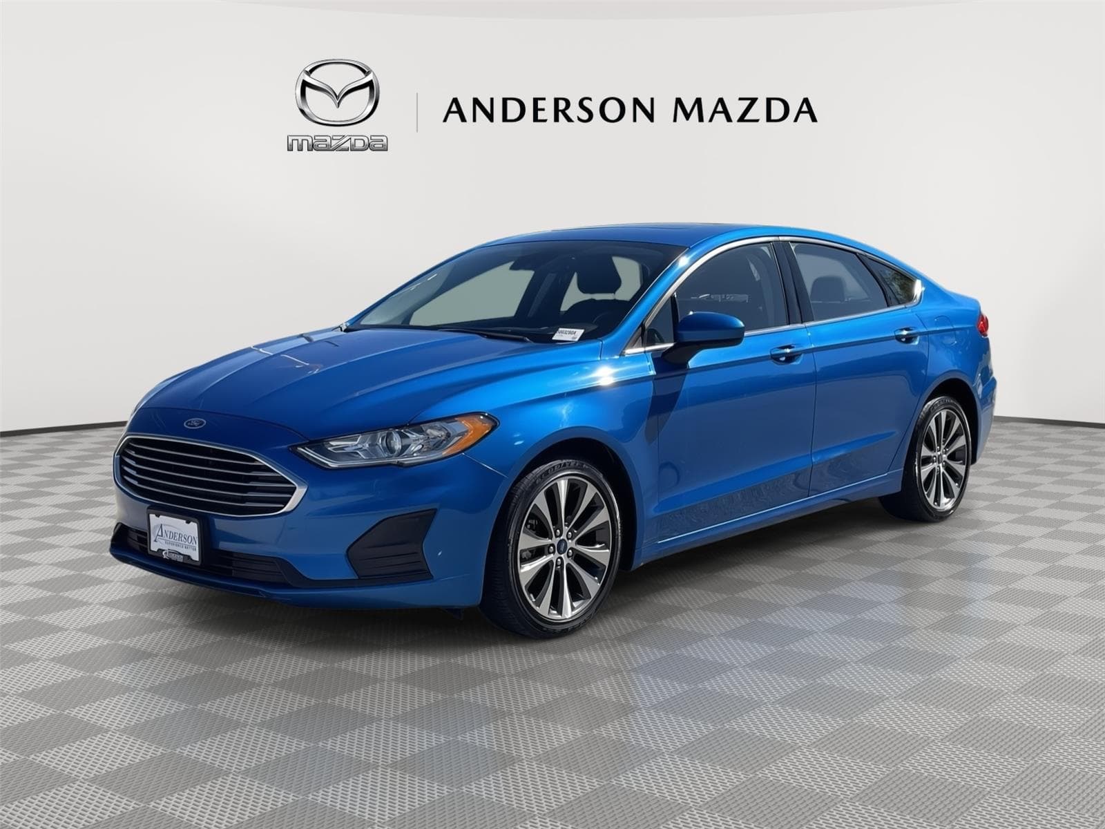 2020 Ford Fusion SE — photo 1 of 36