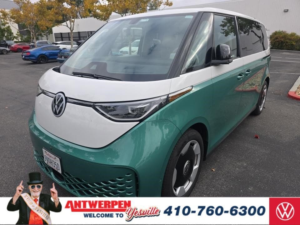 2025 Volkswagen ID. Buzz Pro S Plus — photo 1 of 27