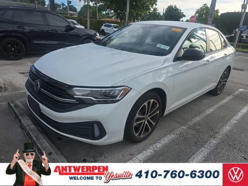 2023 Volkswagen Jetta Sport — photo 1 of 18