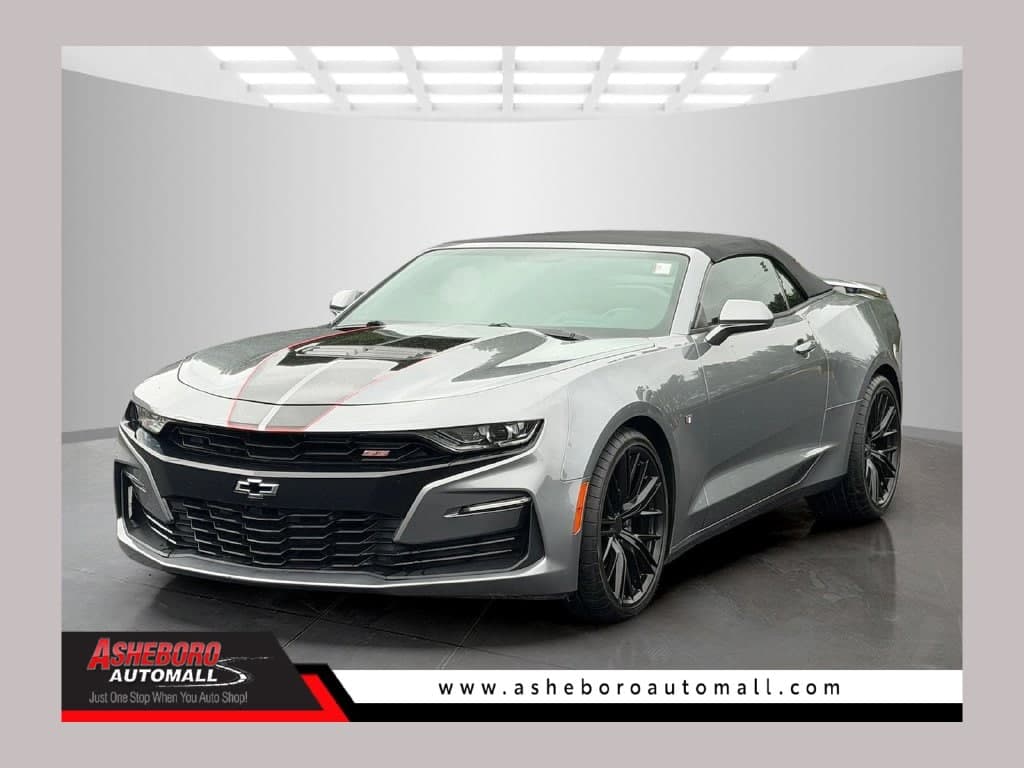 2019 Chevrolet Camaro Base — photo 1 of 17