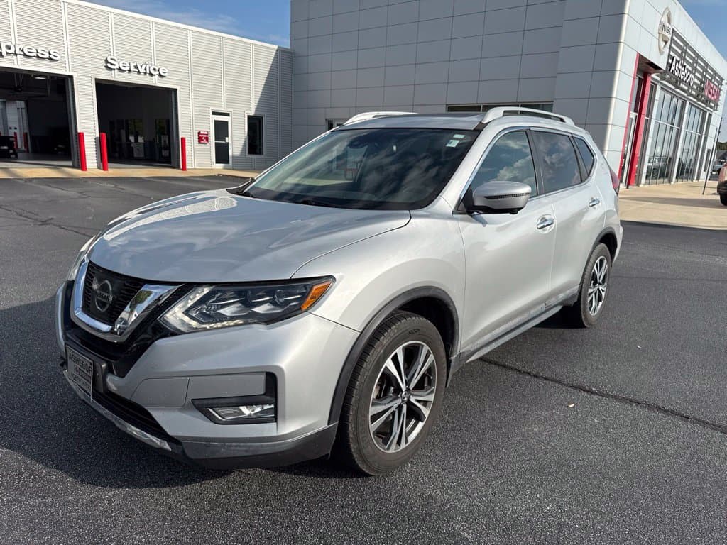 2017 Nissan Rogue SL — photo 1 of 5