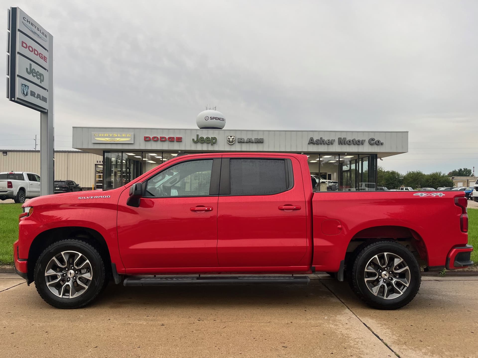 2019 Chevrolet Silverado 1500 RST — photo 1 of 31