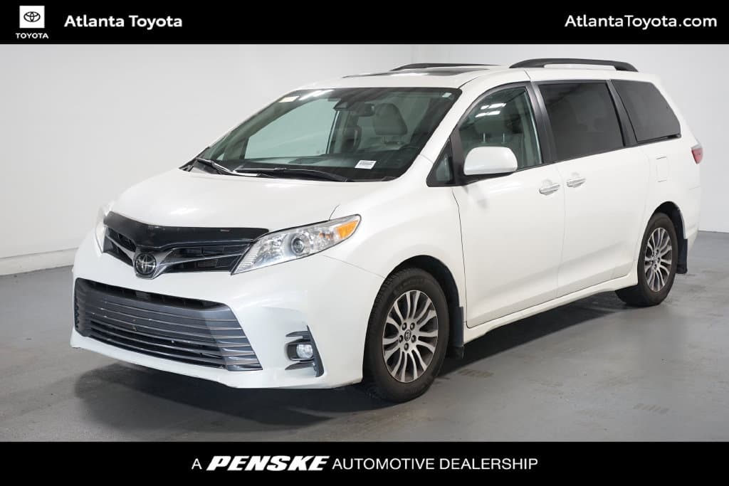 2020 Toyota Sienna XLE Premium — photo 1 of 7