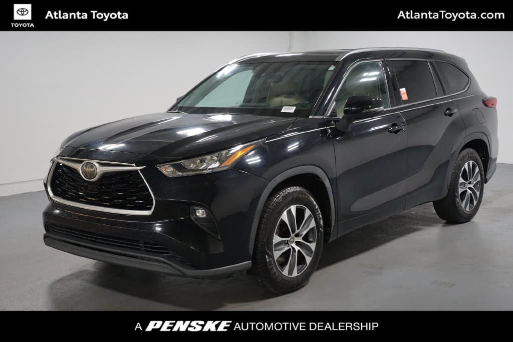 2020 Toyota Highlander XLE — photo 1 of 35