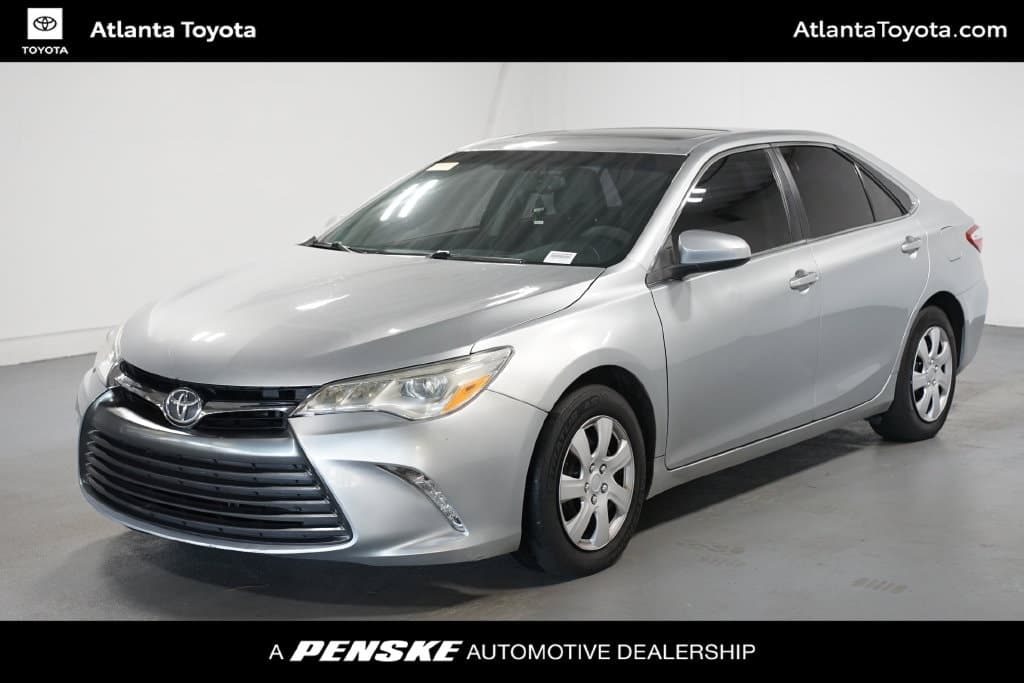 2015 Toyota Camry XLE — photo 1 of 7