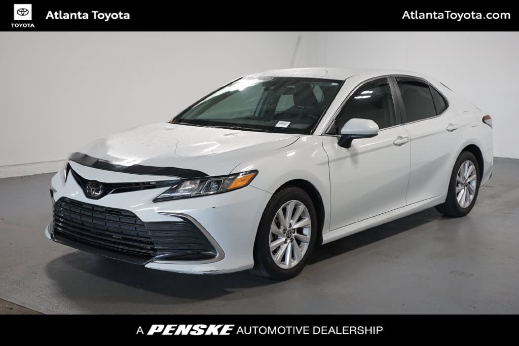 2023 Toyota Camry LE — photo 1 of 7
