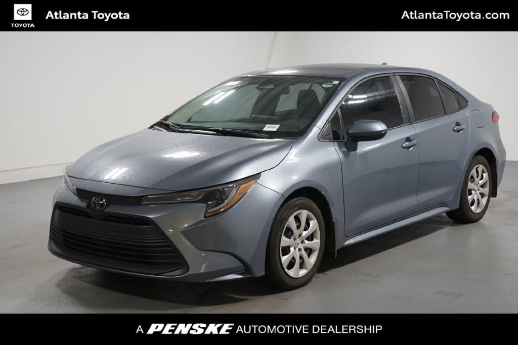 2025 Toyota Corolla LE — photo 1 of 7