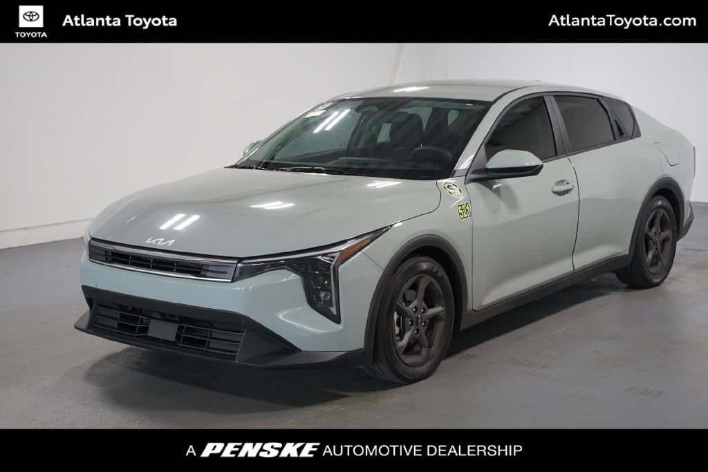 2026 Kia K4 LXS — photo 1 of 7