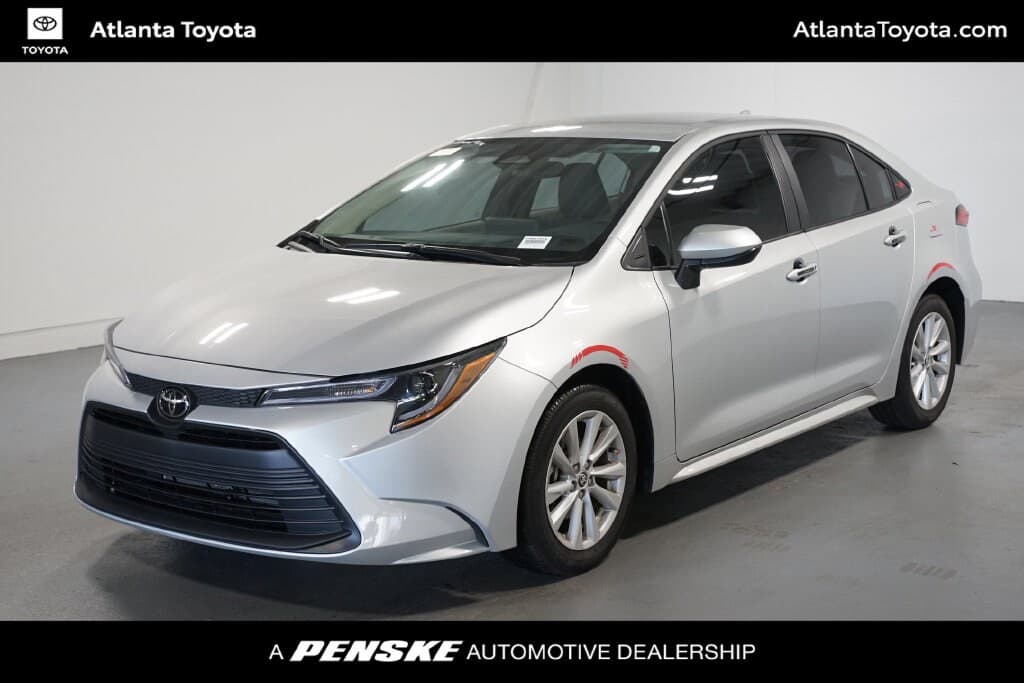 2026 Toyota Corolla LE — photo 1 of 7