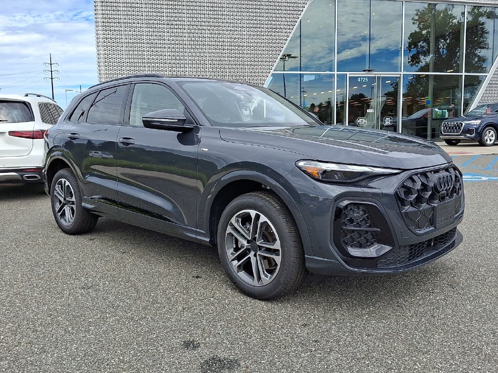 2026 Audi Q5 Base — photo 1 of 27