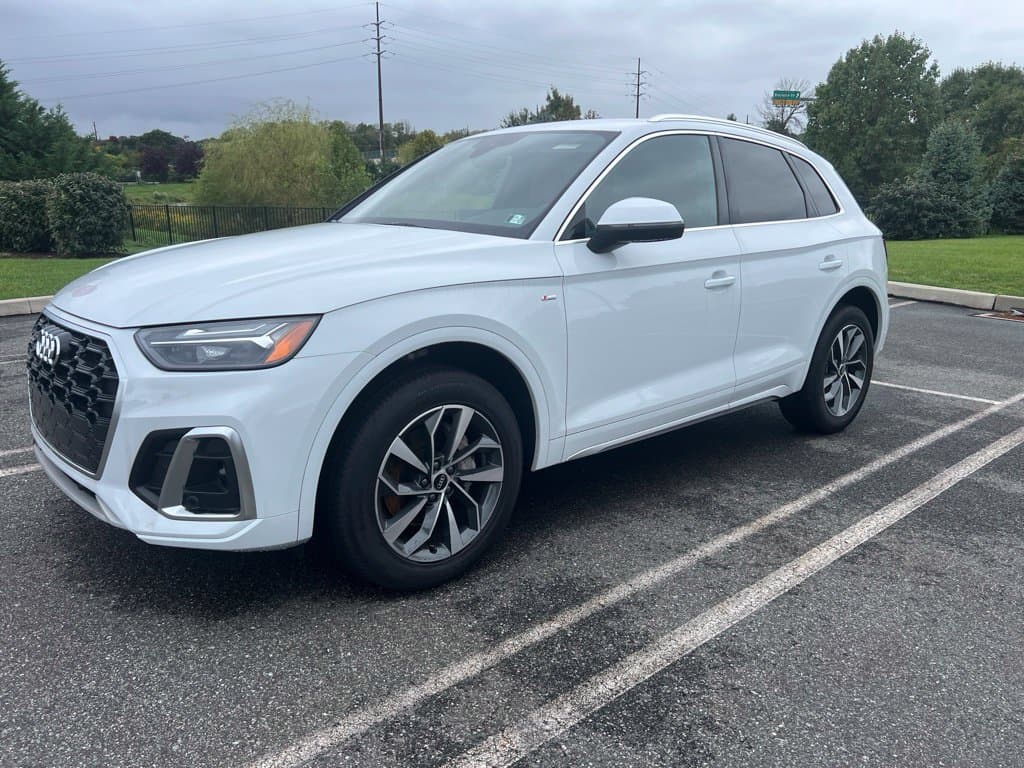 2023 Audi Q5 Base — photo 1 of 14