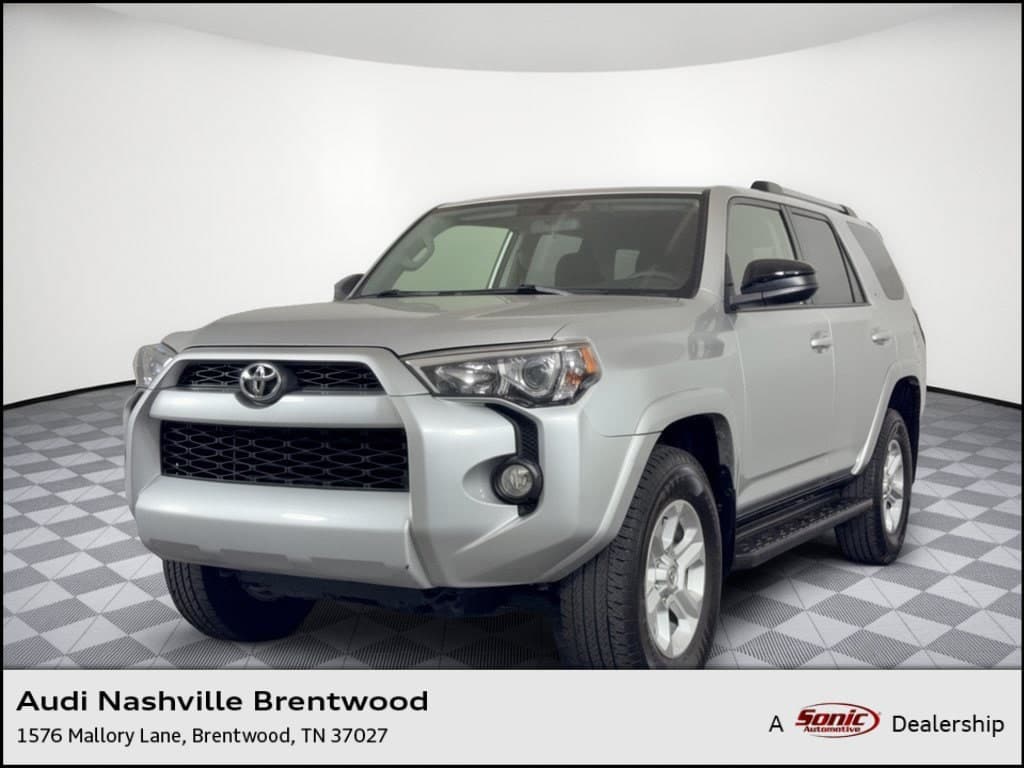 2019 Toyota 4Runner SR5 — photo 1 of 33