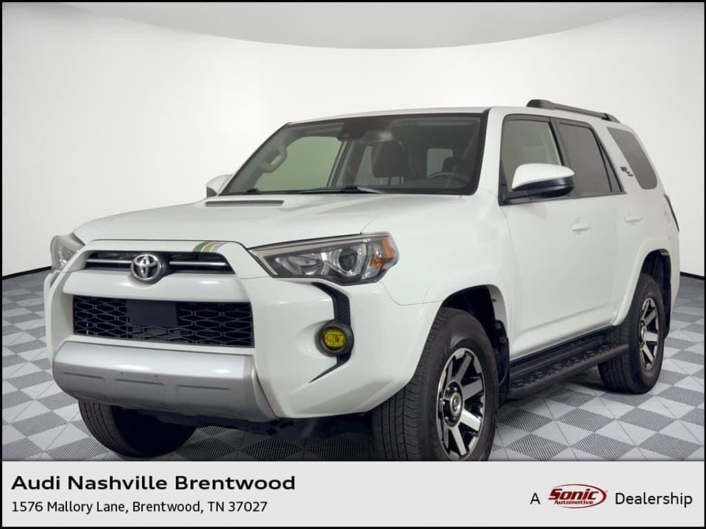 2024 Toyota 4Runner TRD Off Road — photo 1 of 32