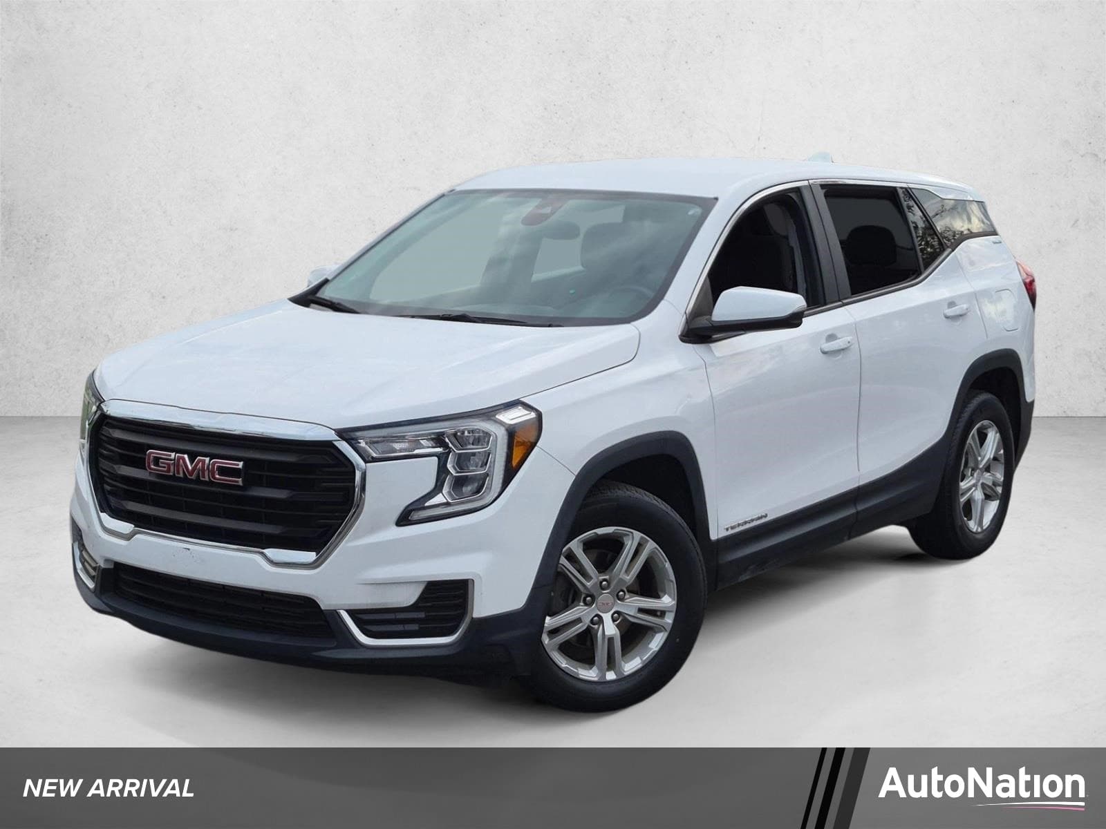 2022 GMC Terrain SLE — photo 1 of 15