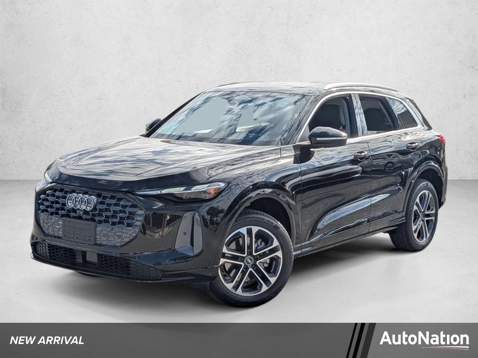 2025 Audi Q5 Premium — photo 1 of 25