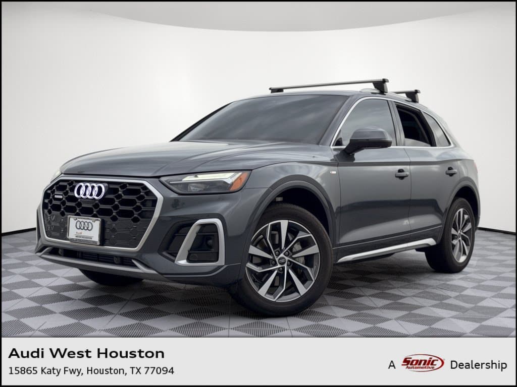2023 Audi Q5 S line Premium Plus — photo 1 of 31