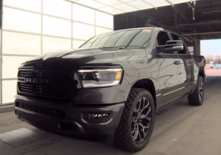 2024 RAM 1500 Laramie — photo 1 of 12