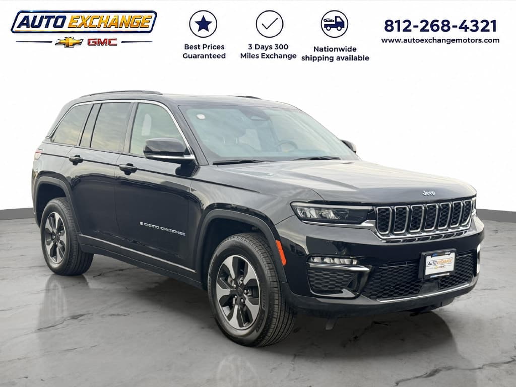 2024 Jeep Grand Cherokee Base — photo 1 of 32