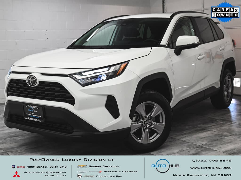 2025 Toyota RAV4 XLE — photo 1 of 37