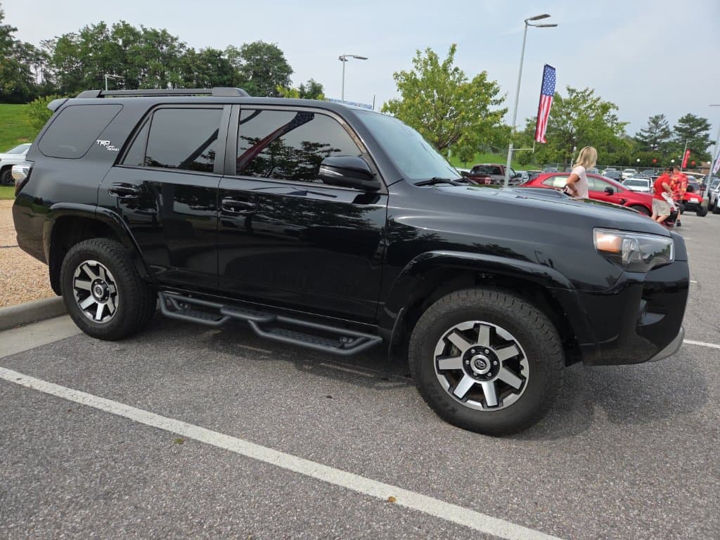 2021 Toyota 4Runner TRD Off Road Premium — photo 1 of 5