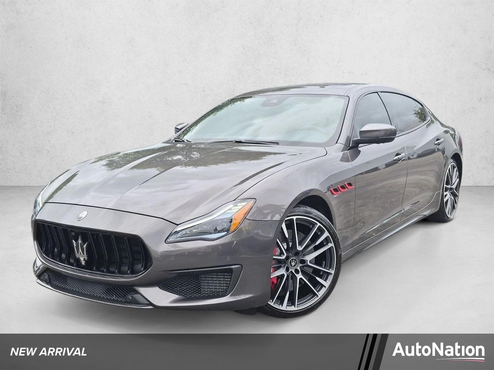 2022 Maserati Quattroporte Trofeo — photo 1 of 26