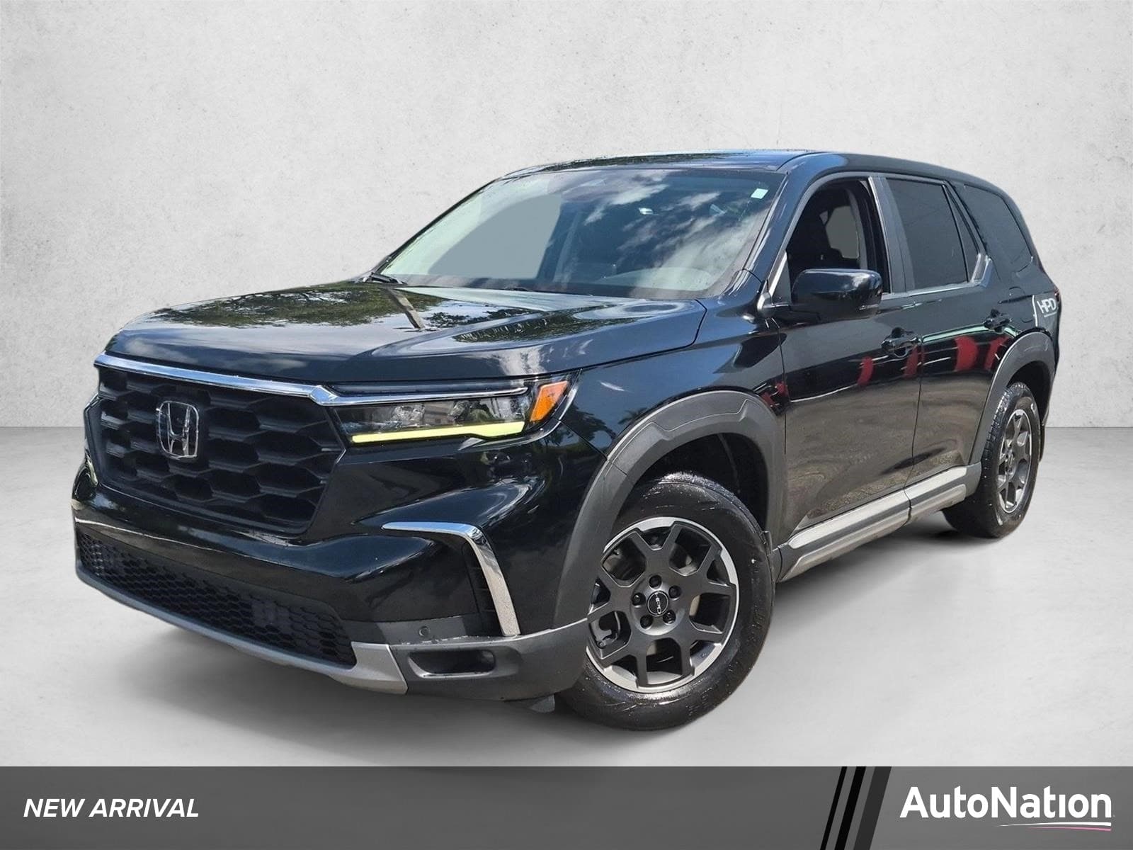 2024 Honda Pilot EX-L 8 Passenger — photo 1 of 25