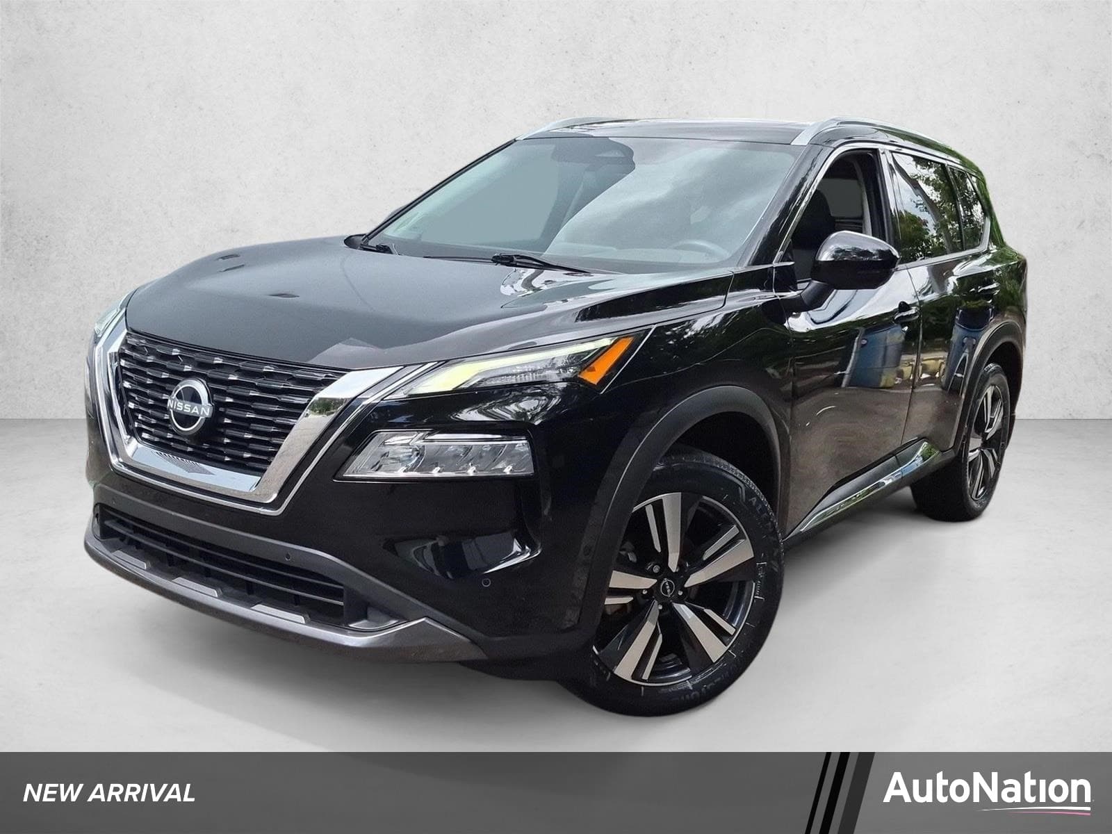 2023 Nissan Rogue SL — photo 1 of 27