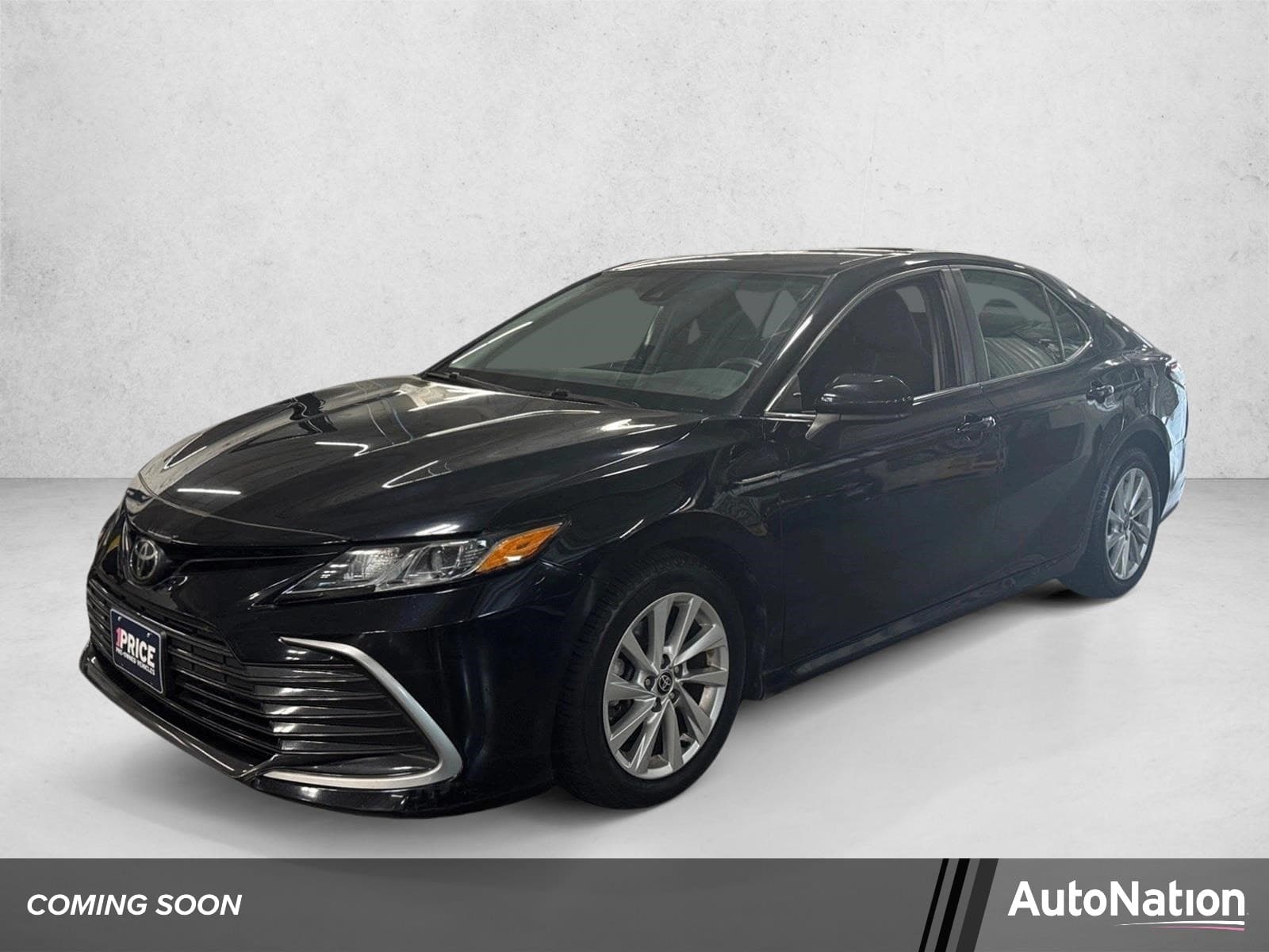2021 Toyota Camry LE — photo 1 of 19
