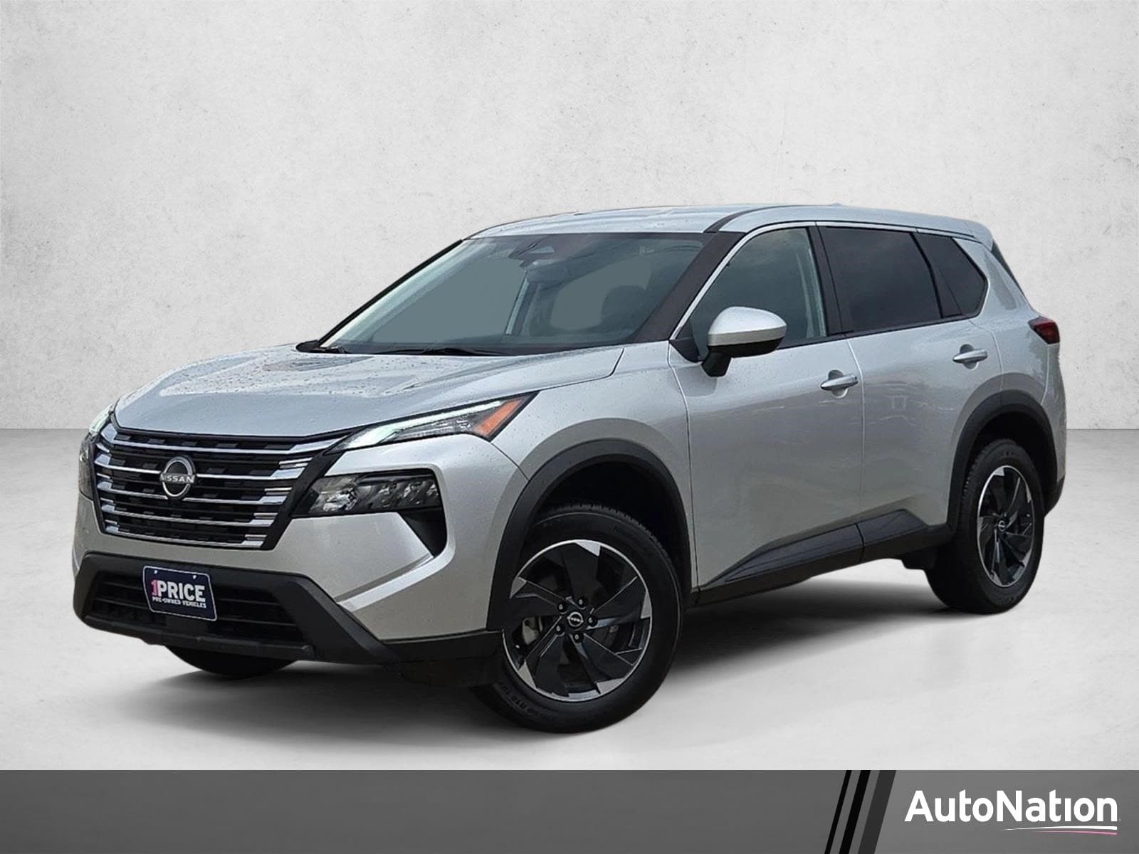 2024 Nissan Rogue SV — photo 1 of 22