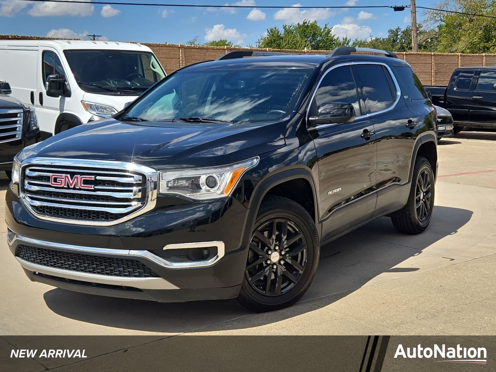 2019 GMC Acadia SLT — photo 1 of 26