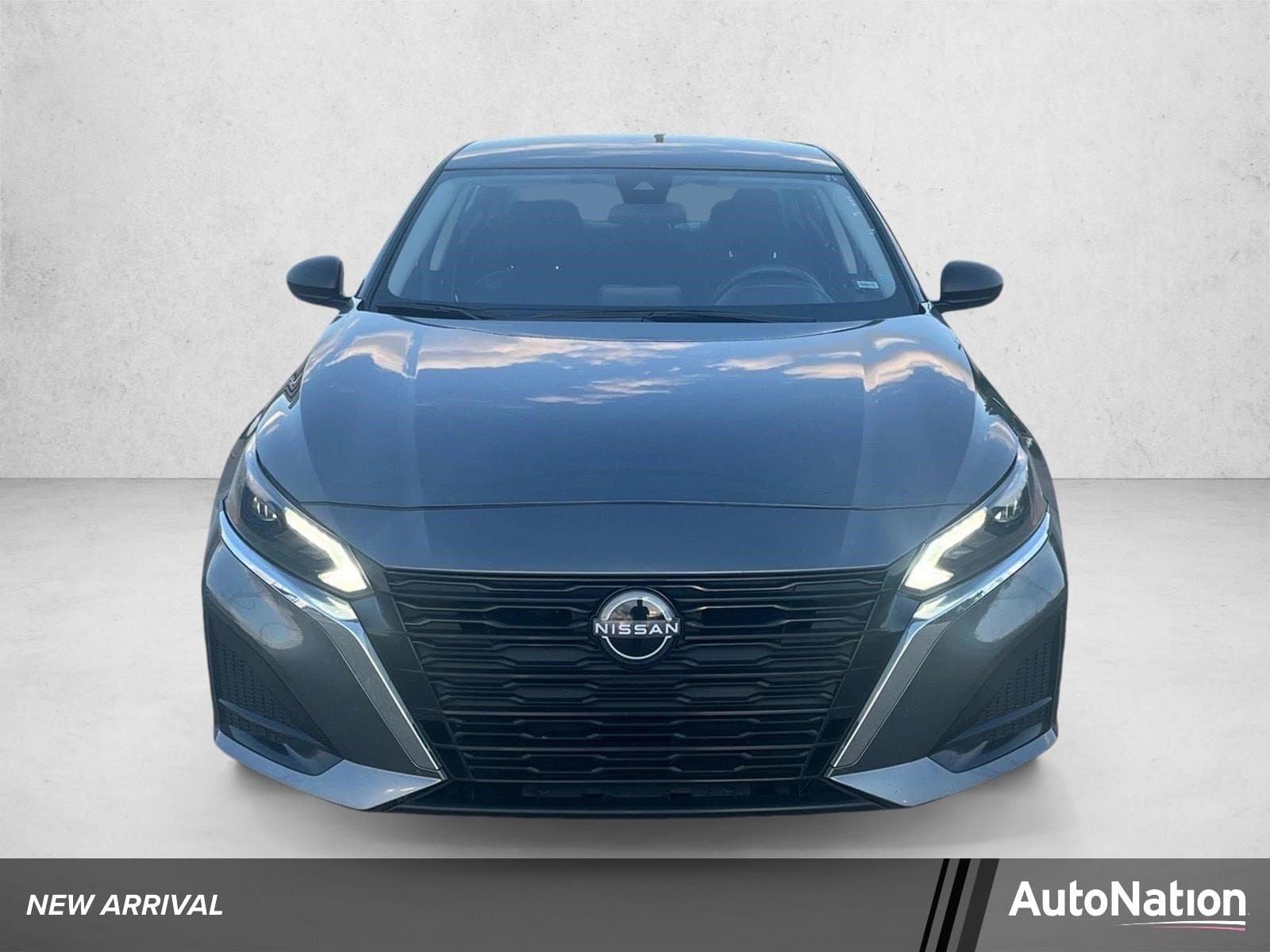 2025 Nissan Altima SV — photo 1 of 19