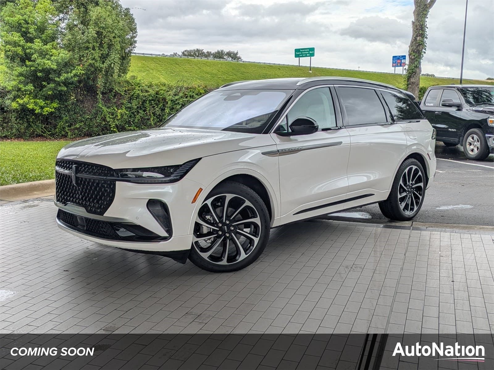 2026 Lincoln Nautilus Black Label — photo 1 of 15