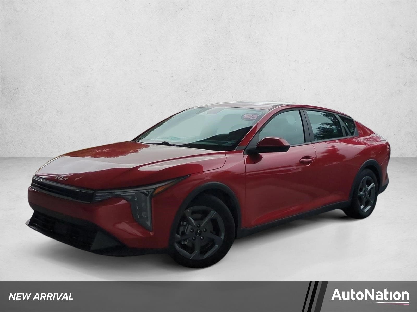 2025 Kia K4 LXS — photo 1 of 23