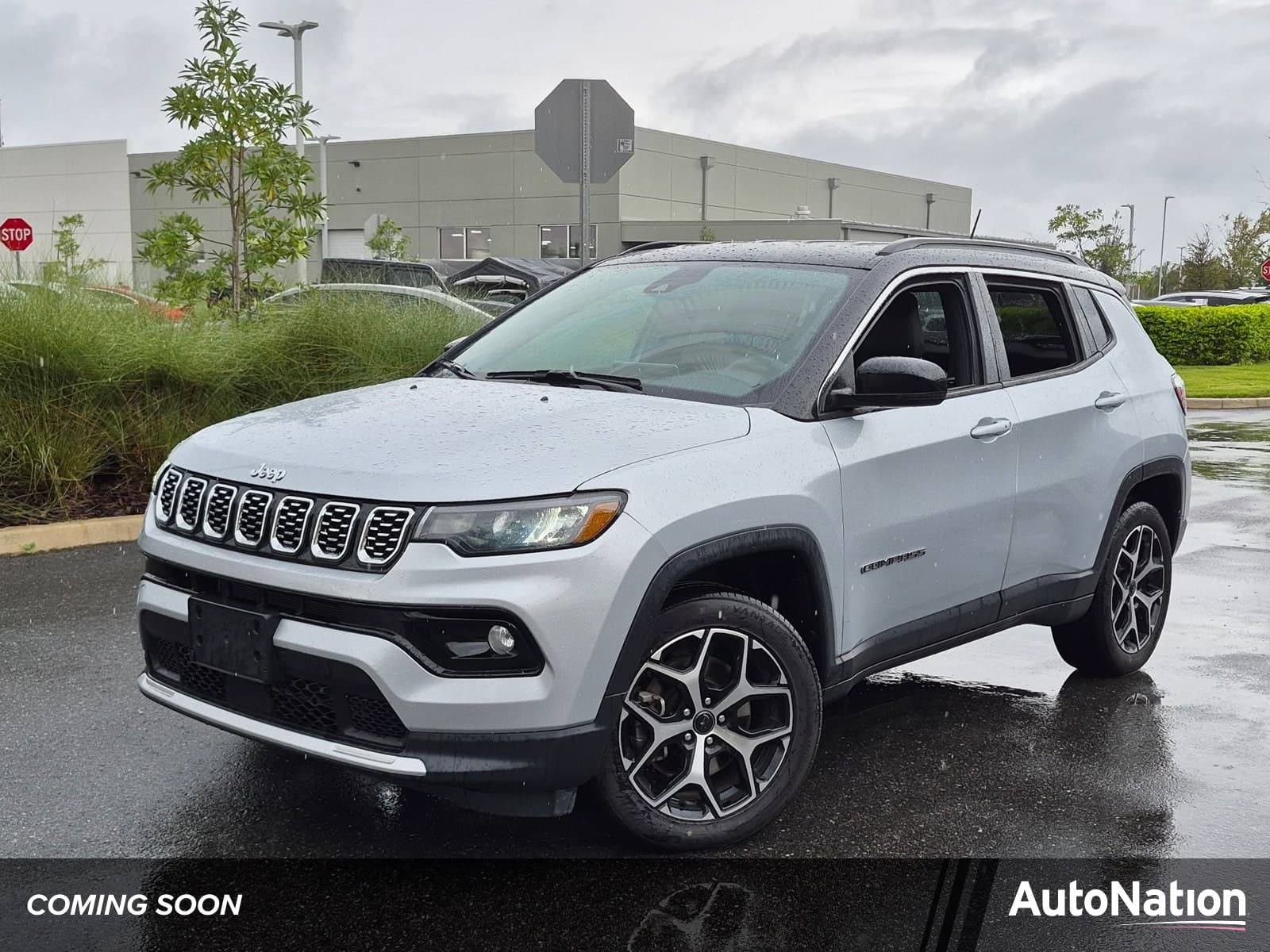 2025 Jeep Compass Limited — photo 1 of 18